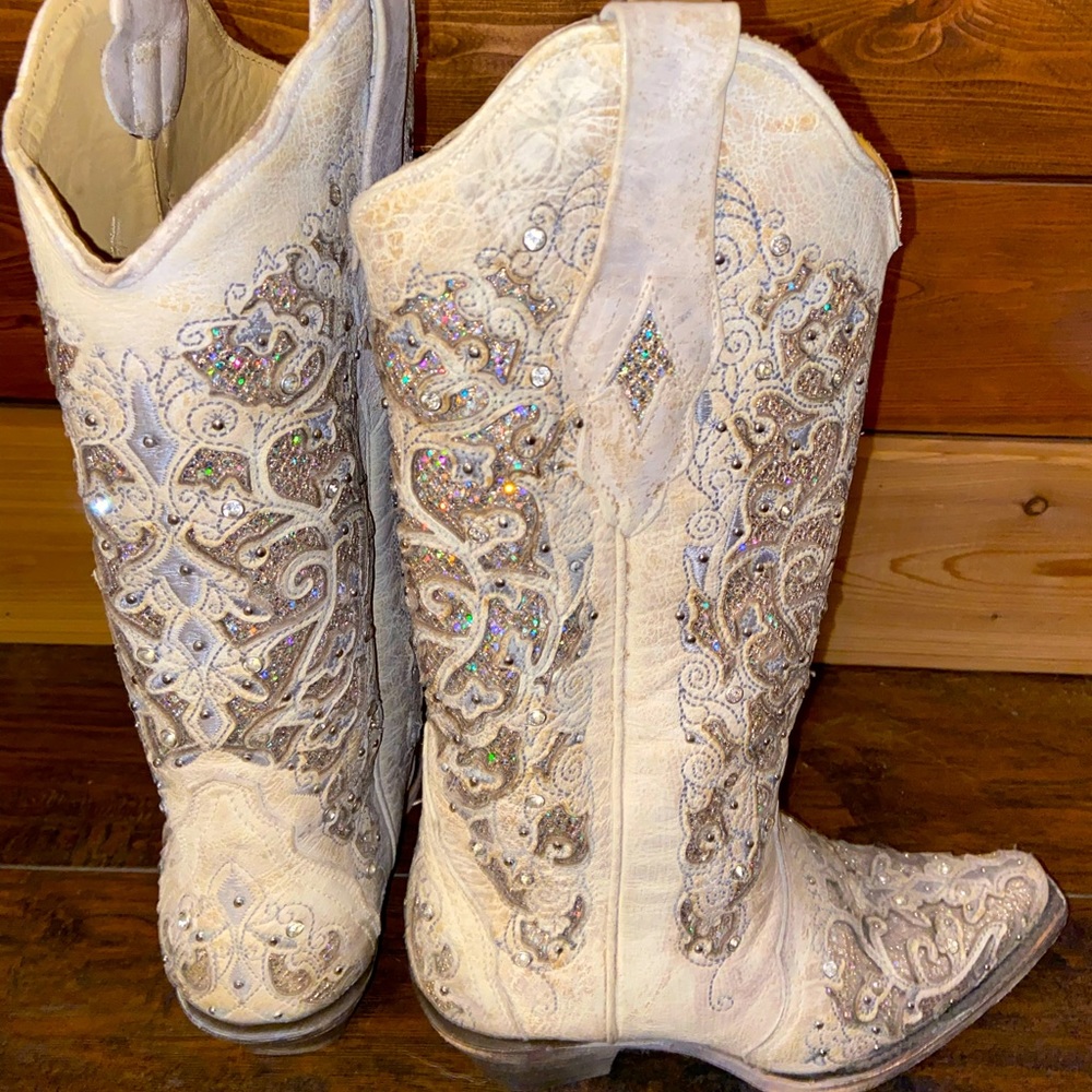 White/Cream Studded Cowboy Boots - Corral Brand